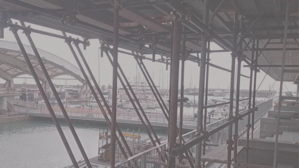 Noleggio ponteggi al porto di Genova